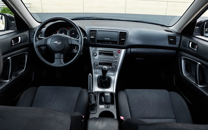 Subaru Outback cena 21900 przebieg: 208000, rok produkcji 2006 z Radom małe 704